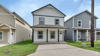 Building Photo - 16875 W Ivanhoe St