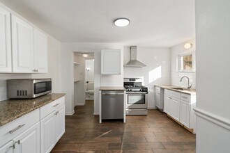 Building Photo - 1823 Harcum Wy