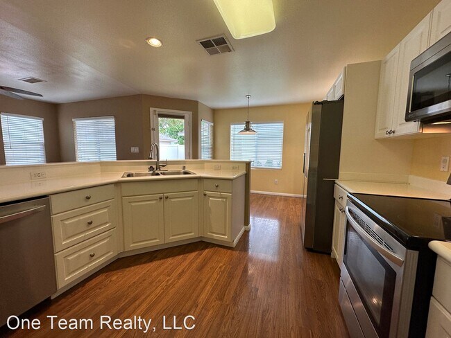 Foto del edificio - 4 br, 3.5 bath House - 91-1042 Kaihohonu St