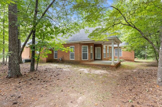 Foto del edificio - 148 Carriage House Ln