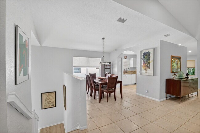 Building Photo - 7910 Laina Ln