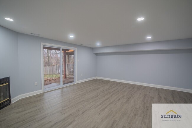 Foto del edificio - 43 Wellspring Cir
