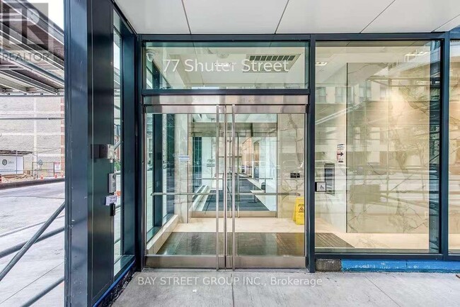 Building Photo - 77 Shuter St
