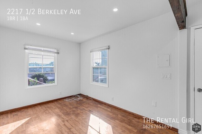 Foto del edificio - 2217 1/2 Berkeley Ave-