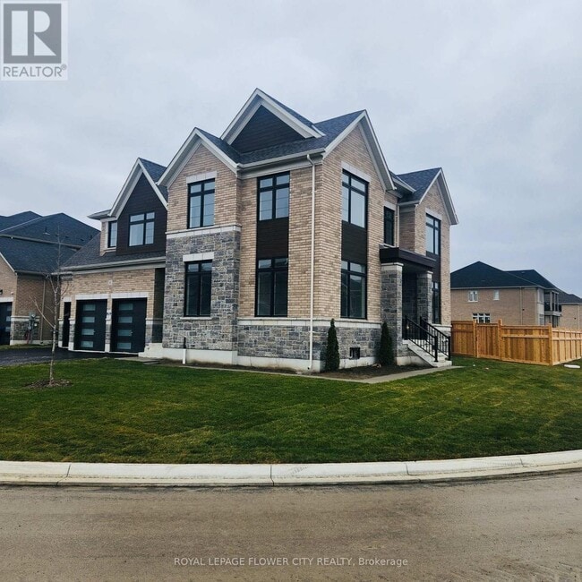 Building Photo - 6 Orchid Crescent