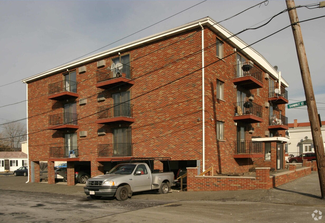 Foto principal - 1235 N Shore Rd