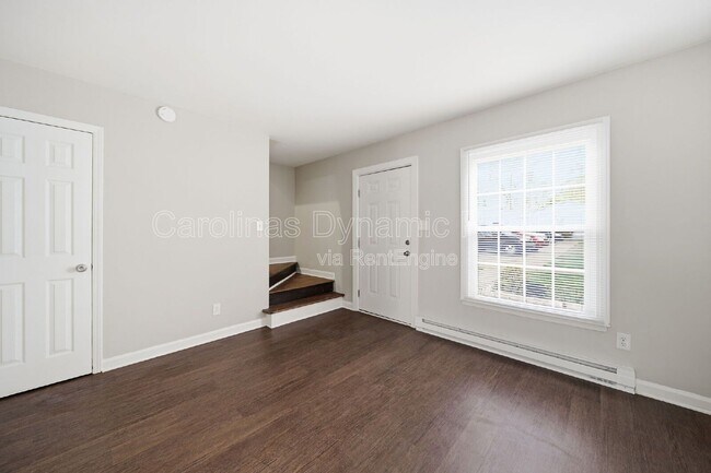 Foto del edificio - 325 S Gardner Ave