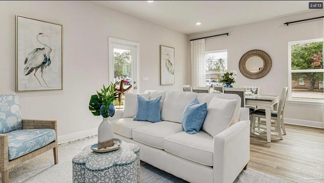 Foto del edificio - 9012 Golden Eye Dr