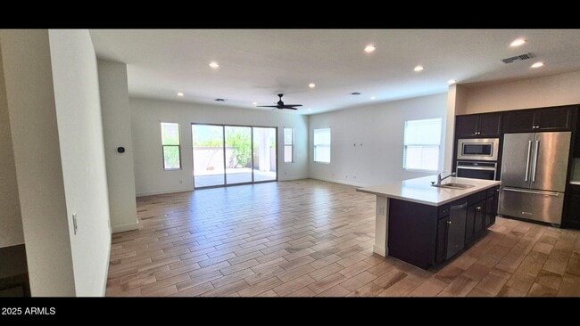Building Photo - 11533 N Luckenbach St