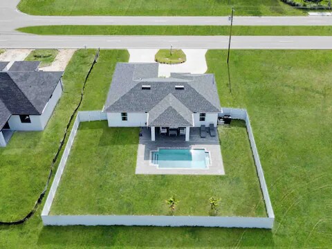 Foto del edificio - 110 Nelson Rd S