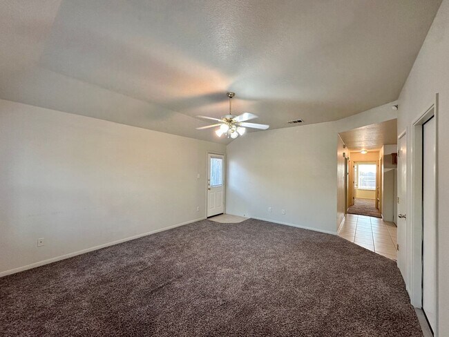 Foto del edificio - 1412 Cinch Dr