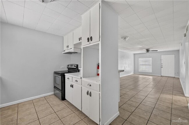 Building Photo - 14 Valley View Dr