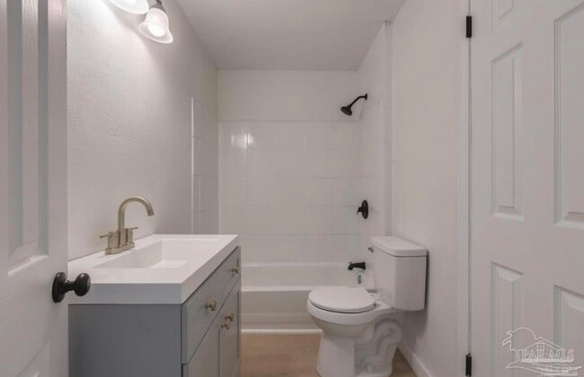 Building Photo - 61 E Ensley St