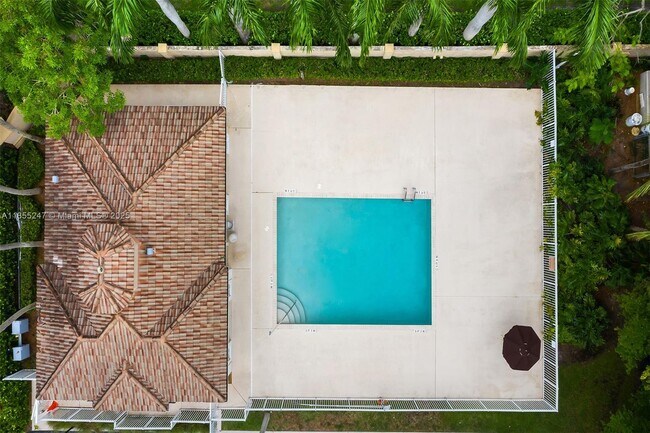 Foto del edificio - 9720 Vineyard Ct