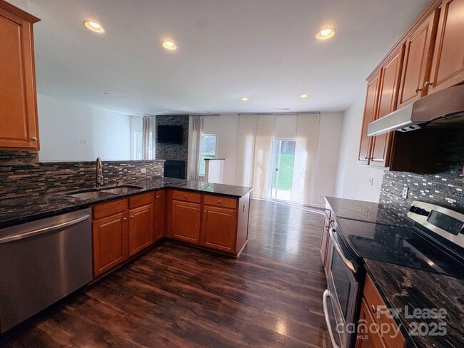 Building Photo - 4204 Lawrence Daniel Dr