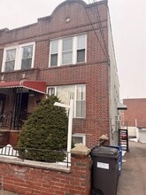 Building Photo - 24-32 23rd St