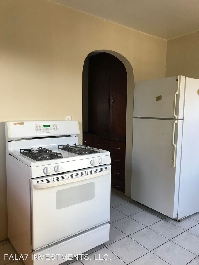 Foto del edificio - 3173 N Holton St