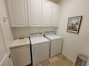 Building Photo - 28209 Jeneva Way