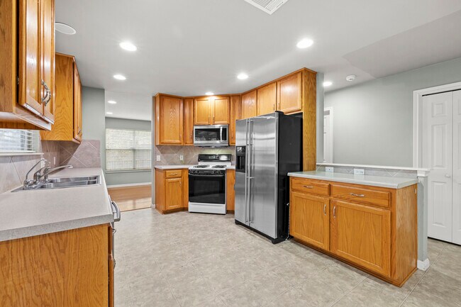 Building Photo - 2200 N Shields Dr