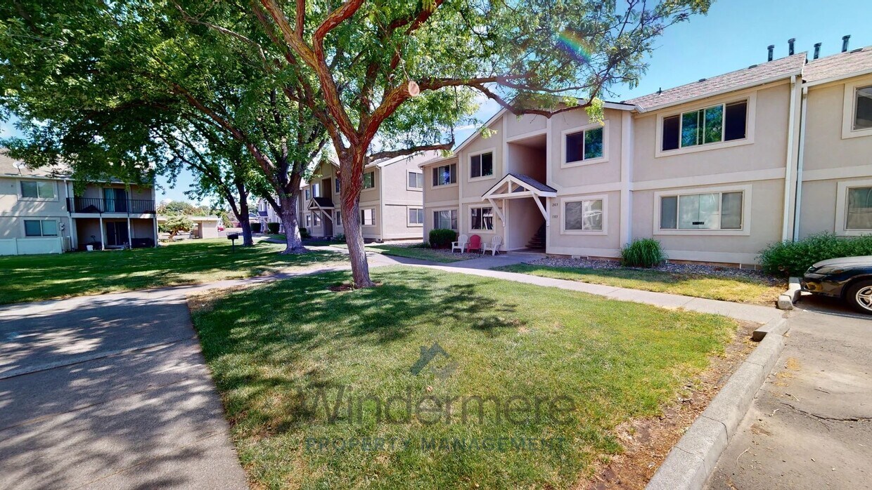 Foto principal - 1931 Melrose St