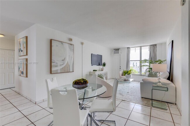 Foto del edificio - 1300 Lincoln Rd