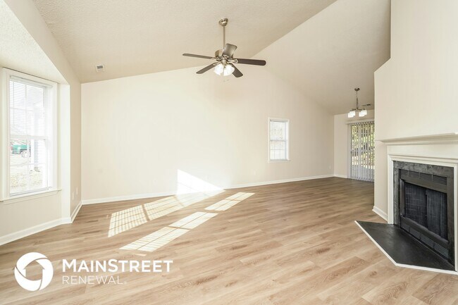 Foto del edificio - 108 Hammond Dr