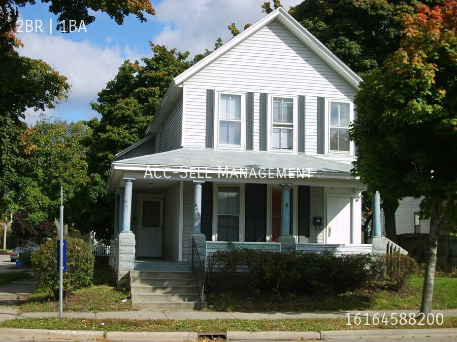 Foto principal - 847 Bridge St NW