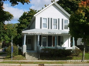 Building Photo - 847 Bridge St NW