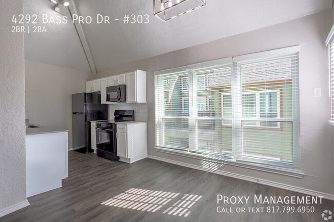 Building Photo - 4292 Bass Pro Dr