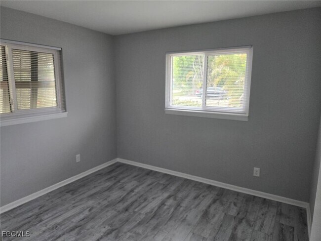 Building Photo - 12380 Dolphin Rd