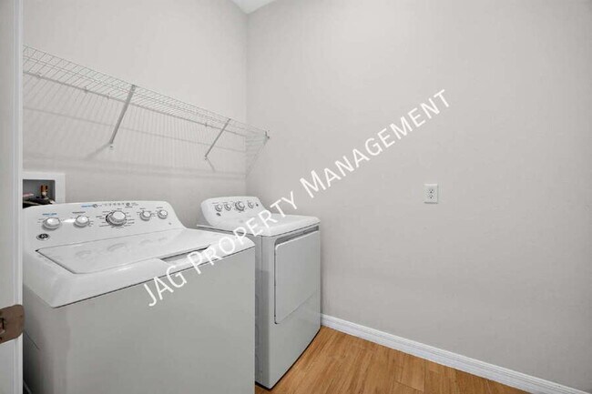 Building Photo - 2199 Emerald Springs Dr