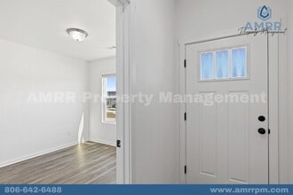 Building Photo - 301 Abundance Ln