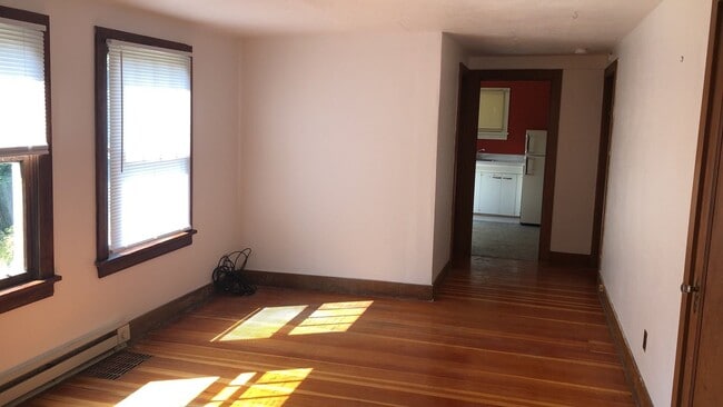 Building Photo - 468-470 NE Maiden Lane