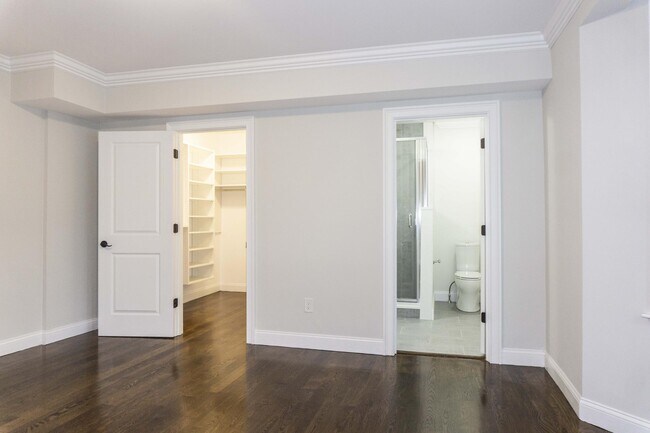 Foto del edificio - 8 Nira Ave