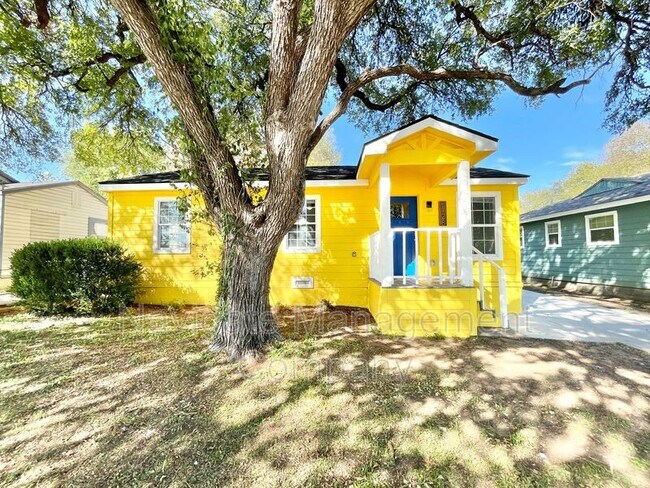 Foto del edificio - 5128 Tulane Ave