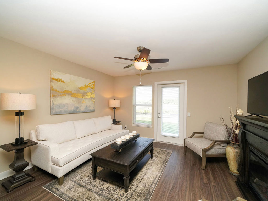 Foto principal - Trade Winds Apartment Homes