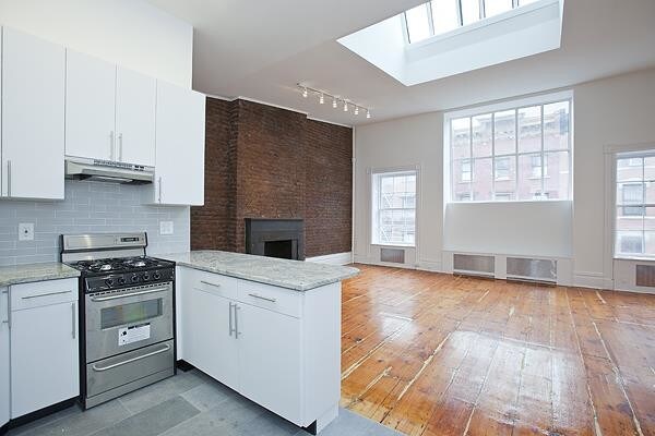 Foto del edificio - 28 West 8th Street