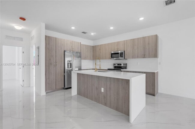 Foto del edificio - 22431 SW 125th Ave