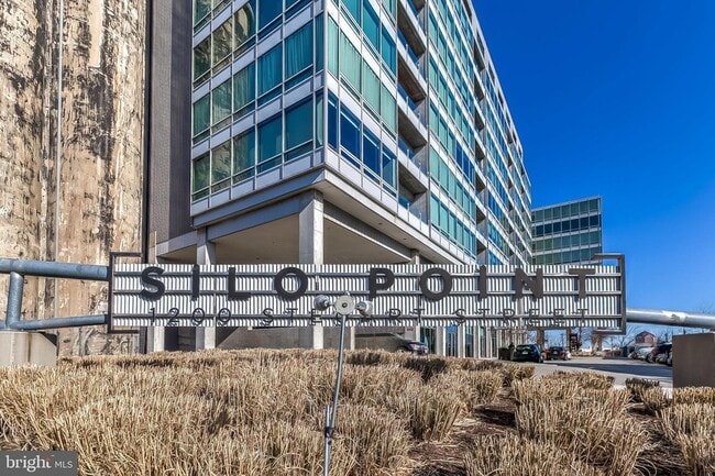 Building Photo - 1200 Steuart St