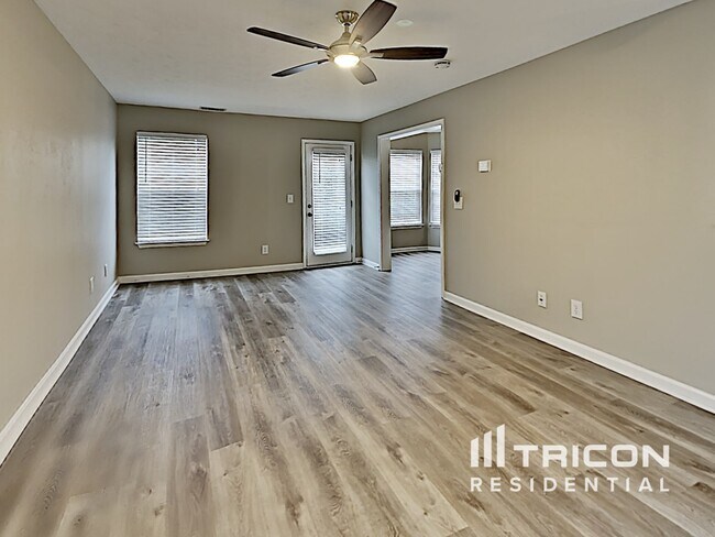 Building Photo - 231 Mary Joe Martin Dr