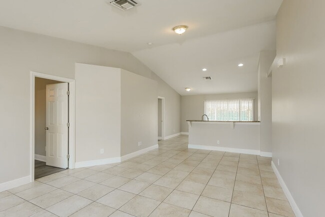 Foto del edificio - 845 SW 37th Ln