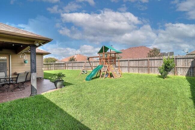 Building Photo - 3813 Kangaroo Ct