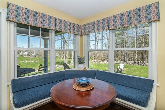 Foto del edificio - 25 Nason Hill Ln