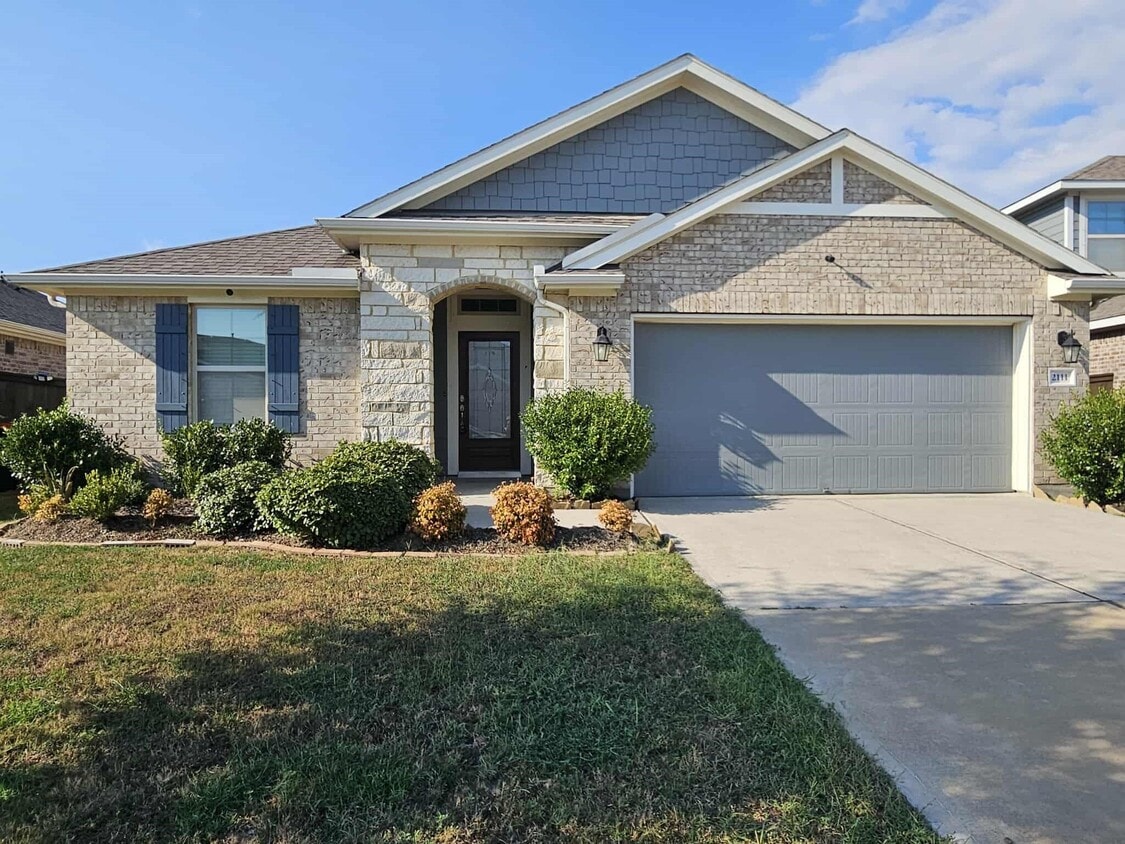 Primary Photo - 2111 Levant Ln