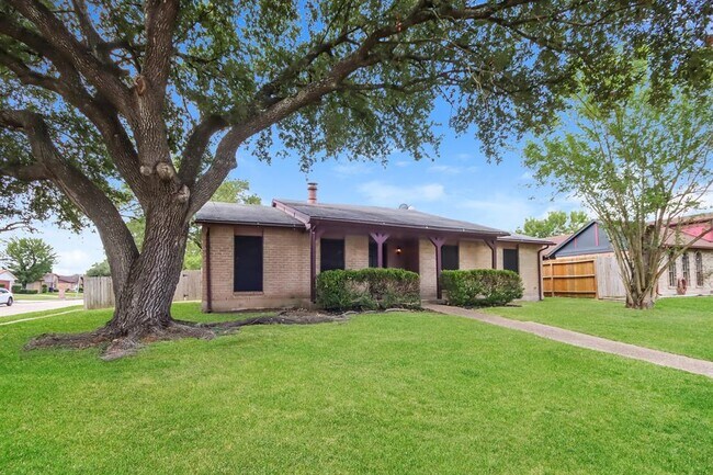 Building Photo - 14658 Meyersville Dr