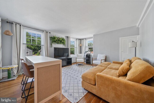 Foto del edificio - 35 S Main St