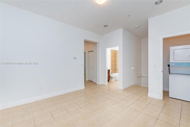 Foto del edificio - $3,100MONTHLY;11844 SW 26TH STREET MIRAMAR...