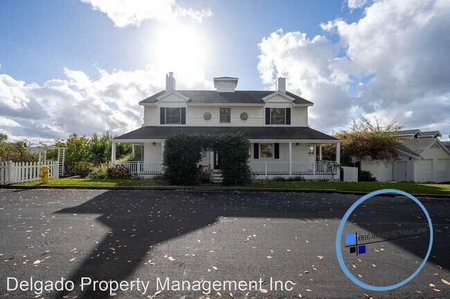 Building Photo - 3 br, 2.5 bath House - 900 Jefferson St