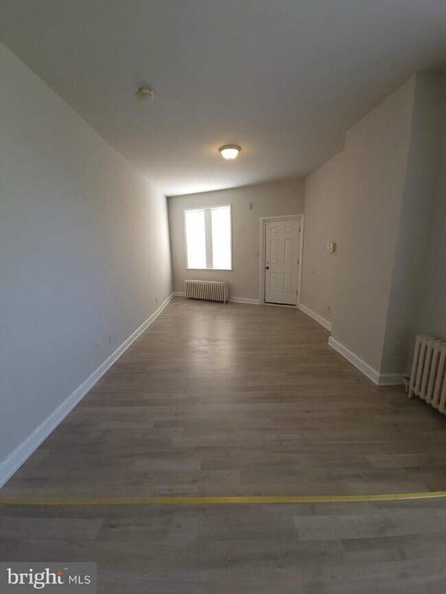 Building Photo - 5515 Haverford Ave