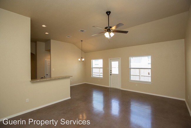 Foto del edificio - 3 br, 2 bath House - 2545 Pahmeyer Road